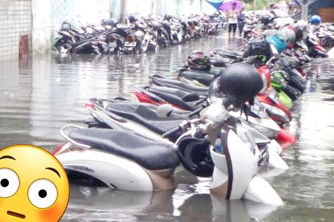 Musim Hujan Datang, Perhatikan Jangan Parkir Kendaraan Di 5 Tempat Ini!