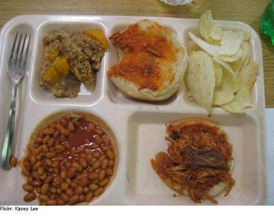 SCHOOLLUNCH.jpg