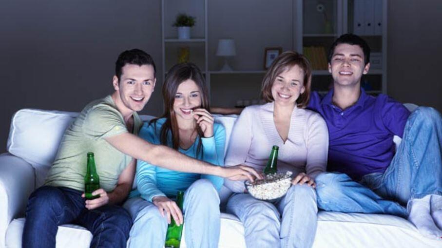 Anime & Chill Ala Gue, Kalo Lo Gimana?