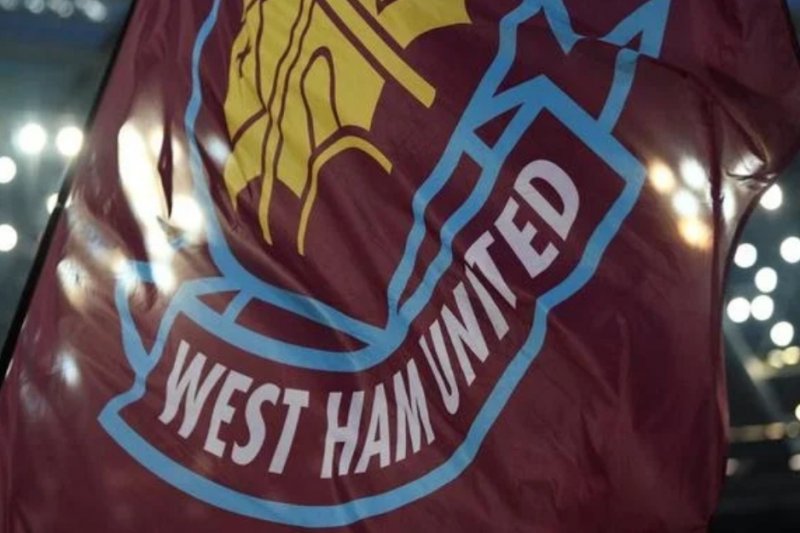West Ham & Crystal Palace batalkan tur ke Australia