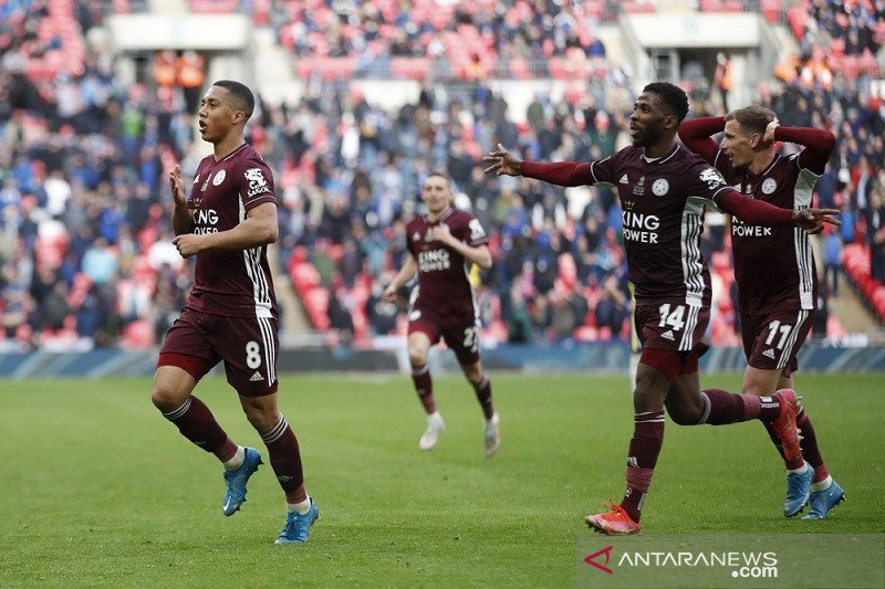 Leicester pemenang Piala FA