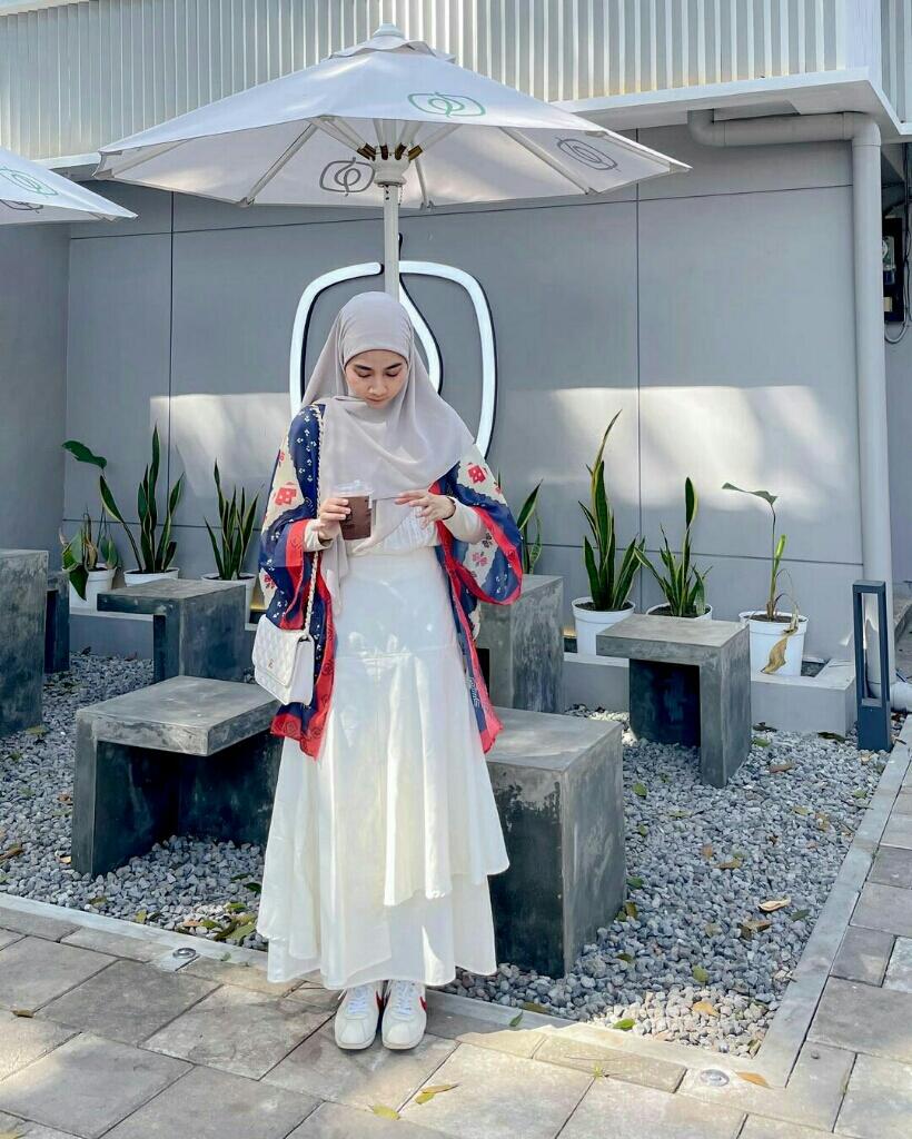 6 Ide Outfit Syari Ala Richaeu