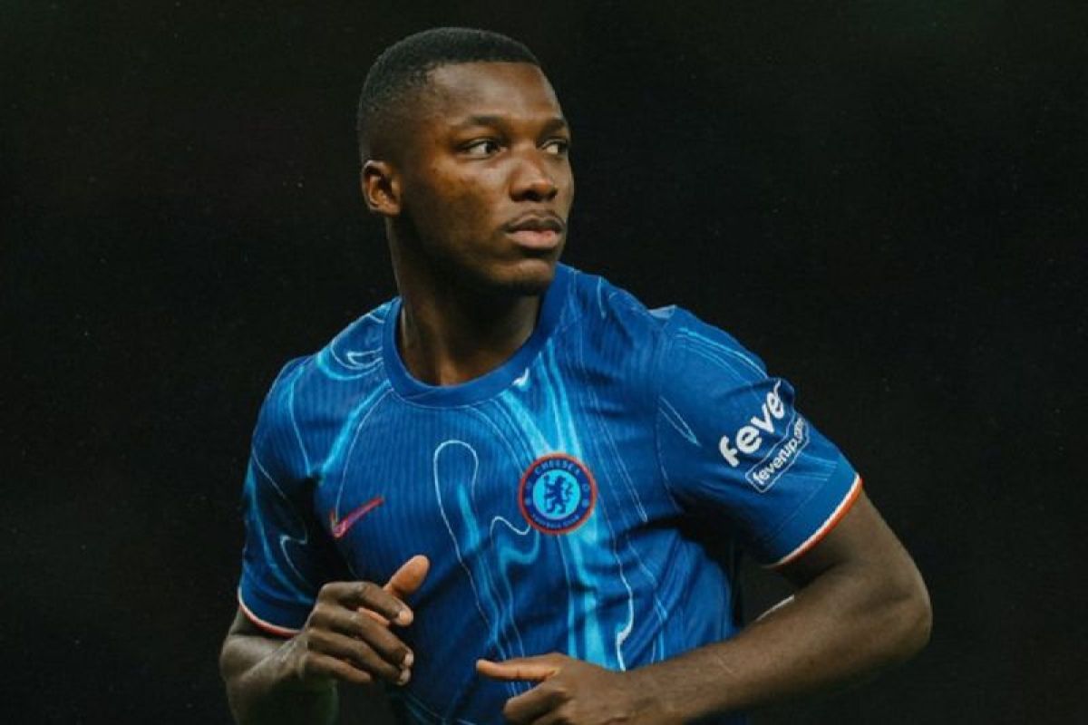Gelandang Chelsea Moises Caicedo cedera jelang final