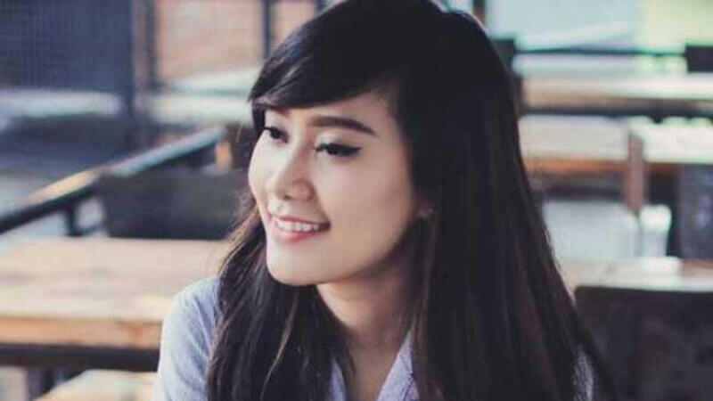 10 pro pemain cantik & OP di esports Indonesia