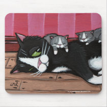 cute_tuxedo_cat_babysitting_kittens_mousepad-p144480762098049890td22_210.jpg