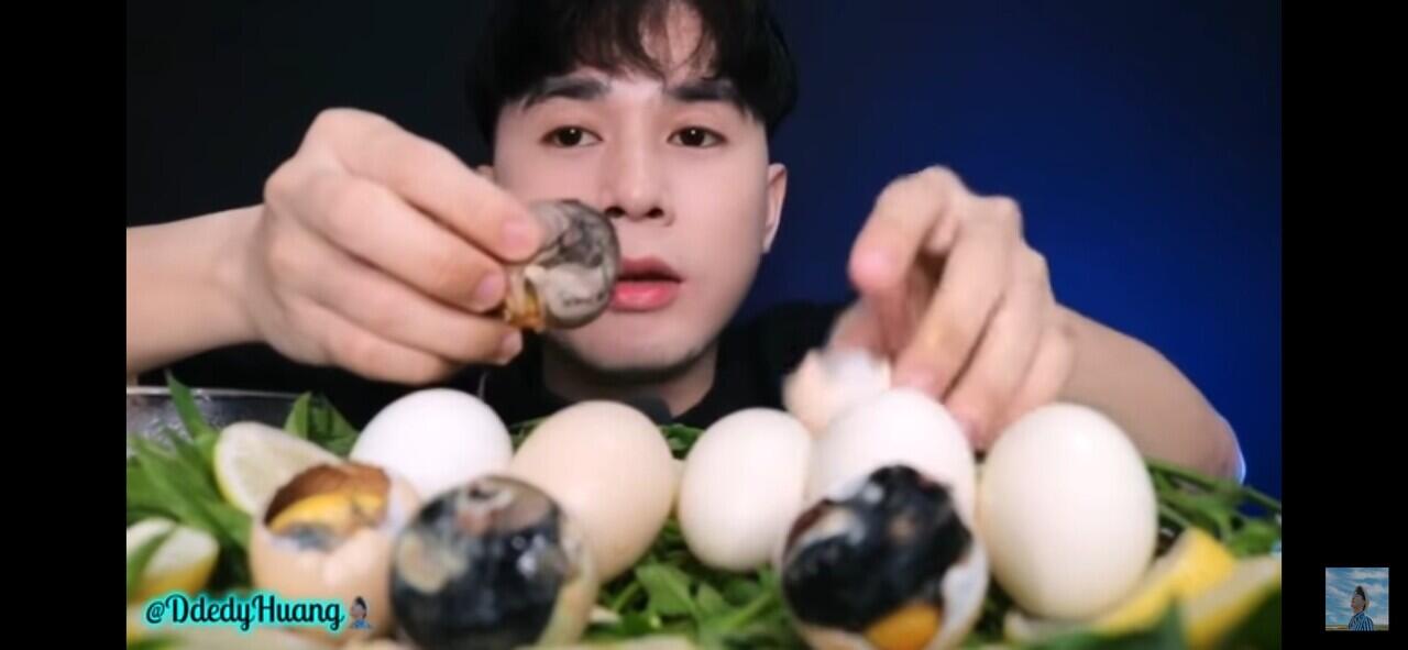 Mukbang tak lazim youtuber indonesia