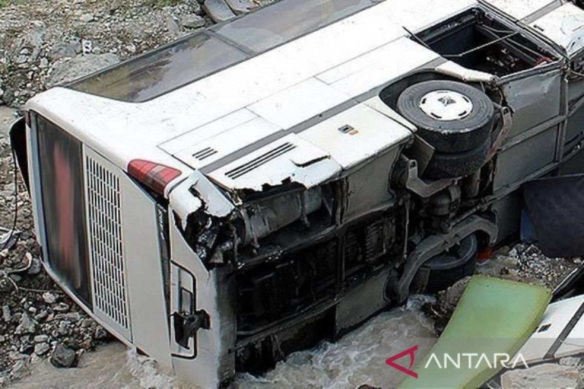 Empat suporter Flamengo cedera akibat kecelakaan bus