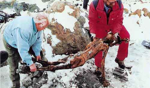 otzi_ice1.jpg