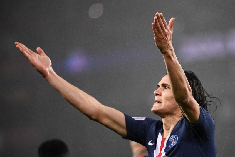 Edinson Cavani resmi bergabung dengan Setan Merah