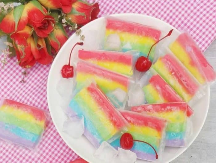 Resep-Es-Gabus-Pelangi-700x529.jpg