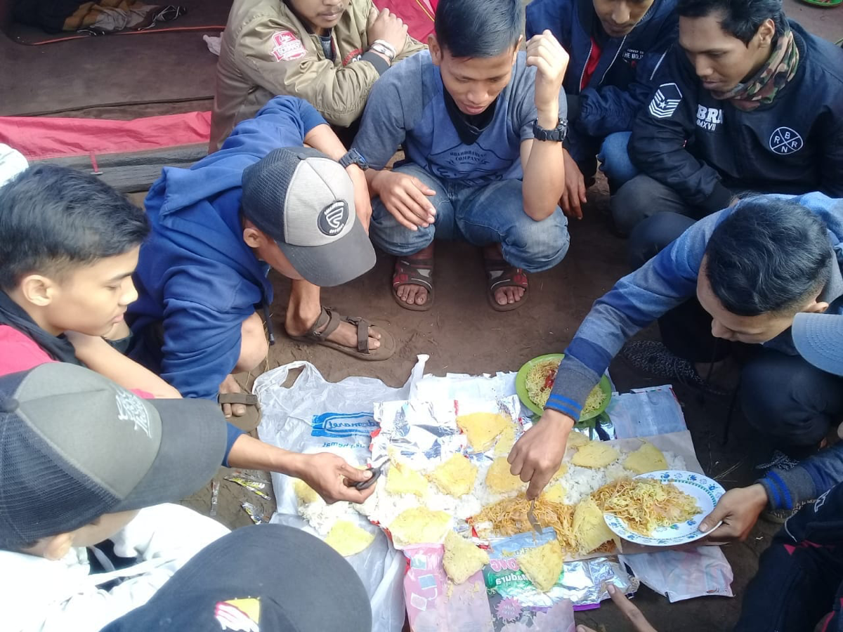 Pendakian Di Gunung Pundak, Jawa Timur 