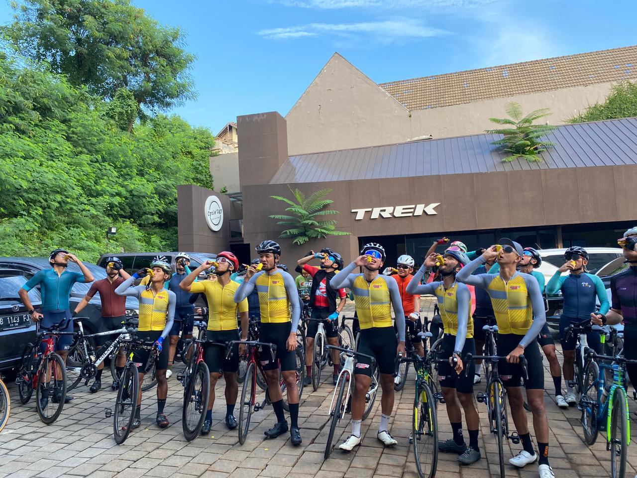 JAKARTABALI4DAYS - Gowes Jakarta Bali 4 Hari Non Stop