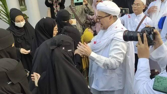 Habib Rizieq Bebas, 2024 Memanas!