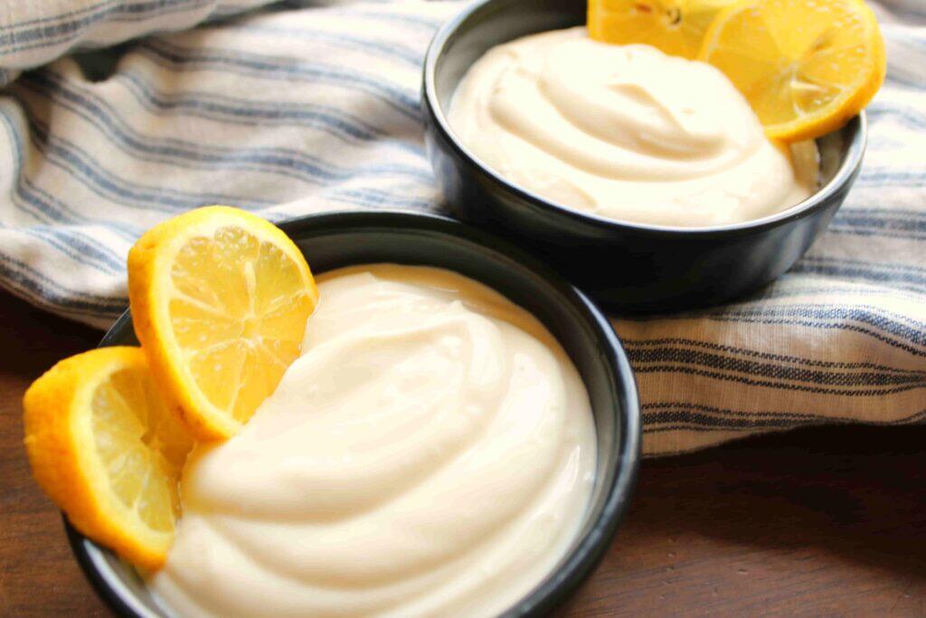 Tutorial Membuat Masker Wajah Dari Air Lemon & Yogurt