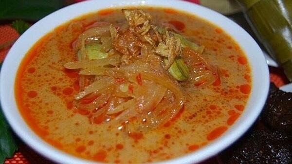 Jodohnya Ketupat yg Paling Pas Adalah .....