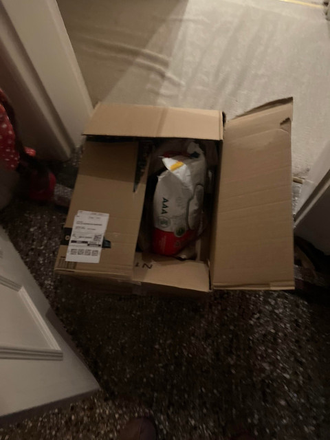 Seorang Gamer Memesan PS5 dari Amazon, Tapi yg Datang Malah Sekarung Beras