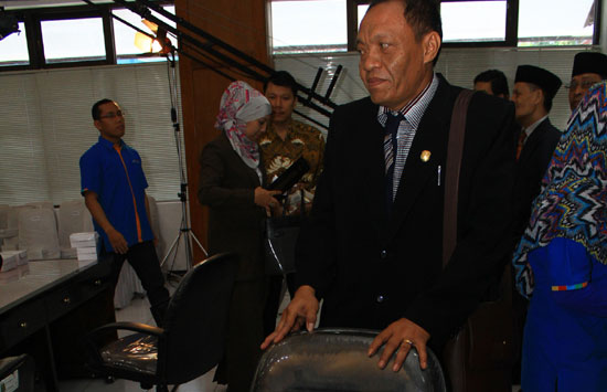 BD8Rn.jpg