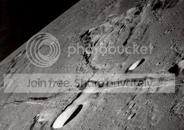 rille_apollo10.jpg
