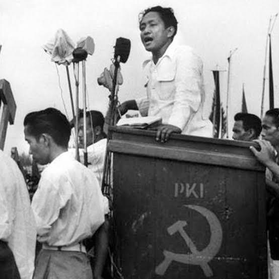 Mendidik Bangsa melalui disparitas pendapat