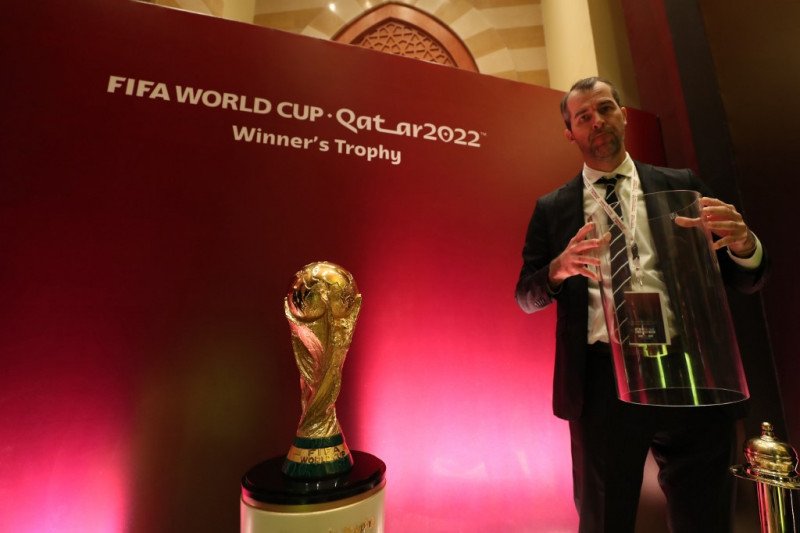 Qatar & Rusia bantah tudingan suap Piala Dunia