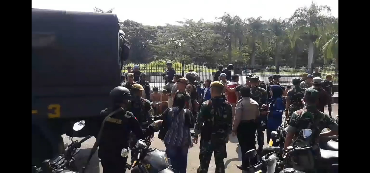 (Ngakak+++) Coba Ente Perhatian Gambar Ini Gan