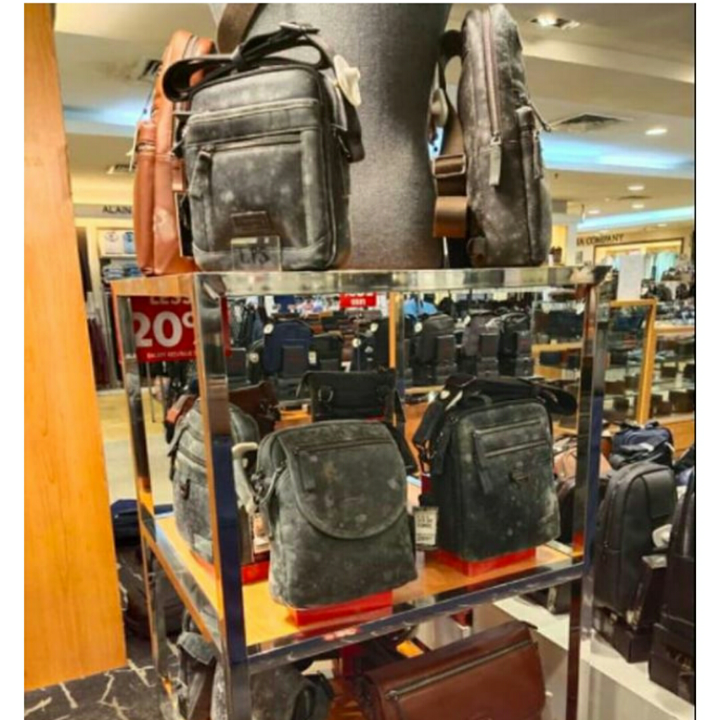 Barang Mall Di Malaysia Berjamur Akibat LockDown, Miris Ya! 