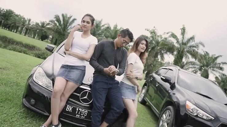 [B]5 Orang Indonesia Sukses lewat binomo[/B]