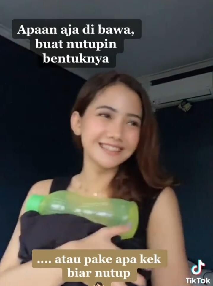 Menurut Cewek Cantik Ini, Begini Gelagat Wanita Yang Tidak Pakai BH