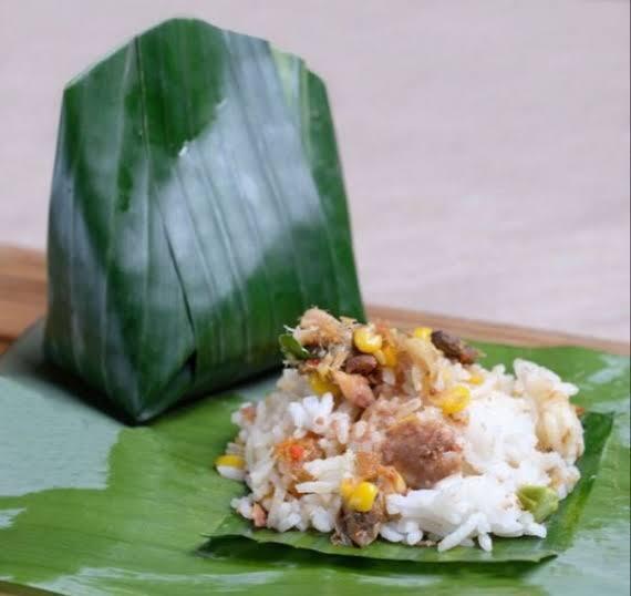 Nasi Anjing vs Nasi Kucing