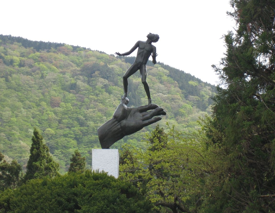 Hakone_open_air_museum_%2816a%29.jpg