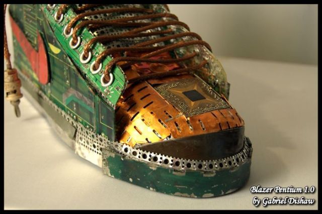 pentium_shoes_14.jpg