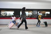 Whoosh Jadi Andalan Karena Tiket Bisa Dibeli Dadakan