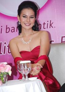 th_778757286_cantik_122_570lo.jpg