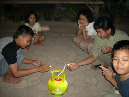 UElxt.jpg