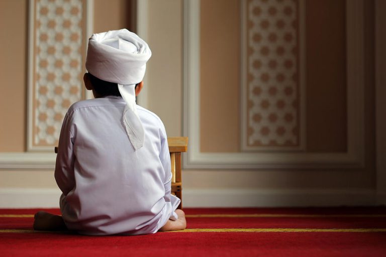 [COC Ramadhan] Tips Supaya Ibadah Sholat Lebih Khusyu