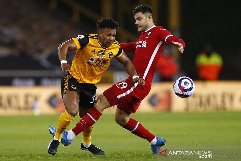 Duet Ozan Kabak & Nathaniel Phillips tuai pujian dari Klopp