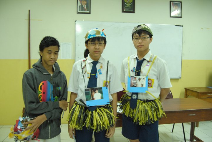 F2JN4.jpg