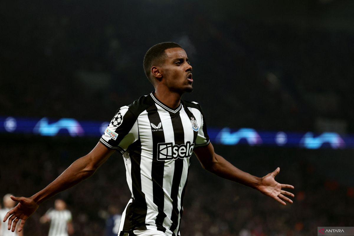 Alexander Isak harap pindah dari Newcastle United