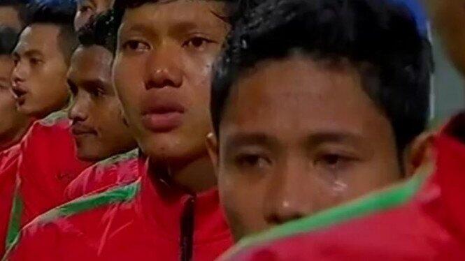 Menghujat seperti Tidak Pernah Menyanjung