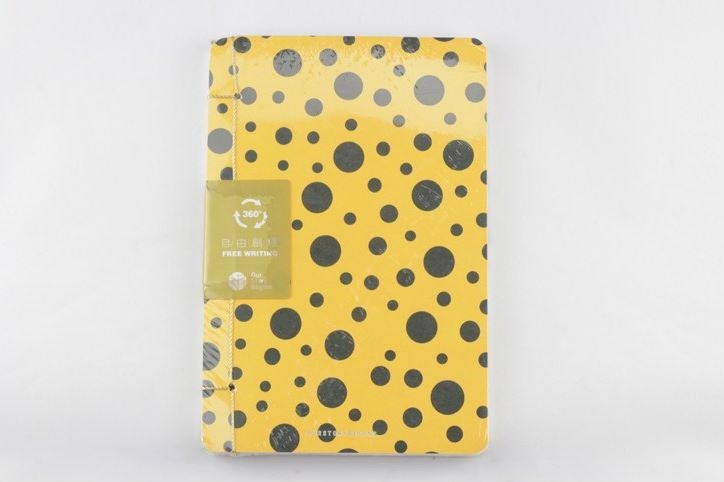 notebook_polkadot_02_960.jpeg