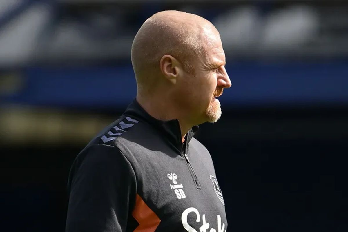 Everton resmi pecat pelatih Sean Dyche