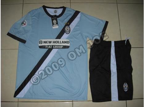 Juve-Away.jpg