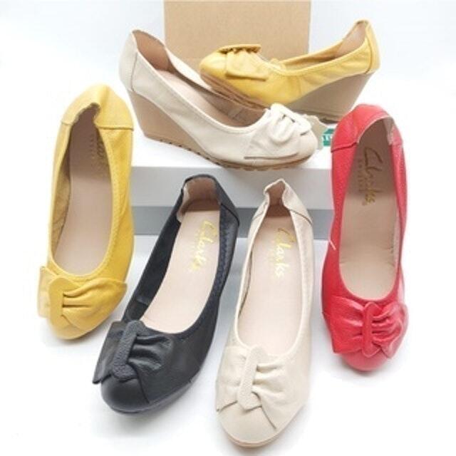 10 Rekomendasi Sepatu Wedges Terbaik