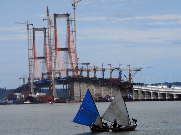 61112_jembatan_suramadu.jpg