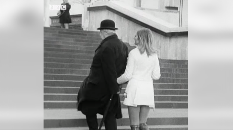 Video Sosial Eksperimen "Complete Equality" Tahun 1971, Cewek Cubit Bokong Pria! 