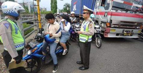l4cR.jpg