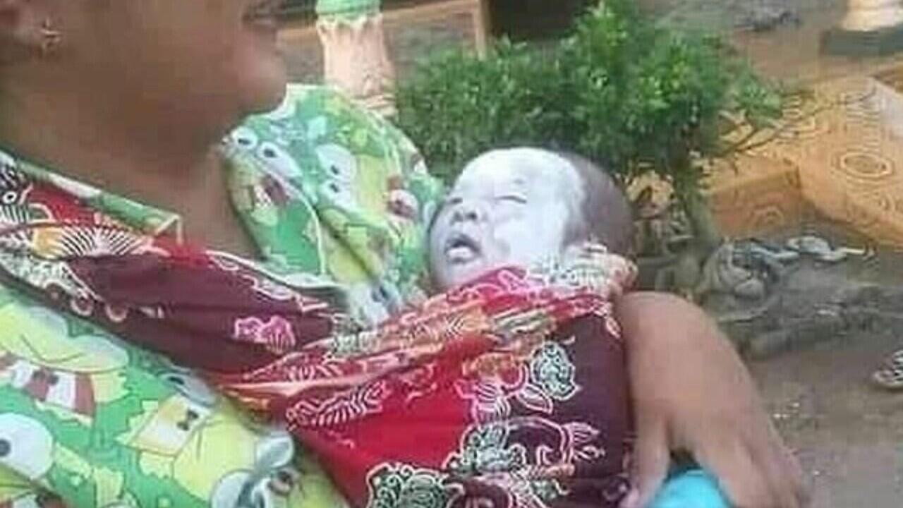 5 Alasan Kenapa Anak Kecil Bedaknya Selalu Belepotan Setiap Habis Mandi