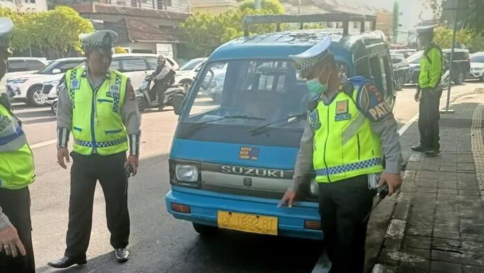 ohemji superbeercarry ketangkep polisi