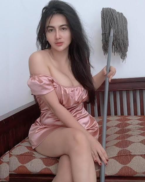 Serba Serbi Si Seksi Diana Dee Starlight