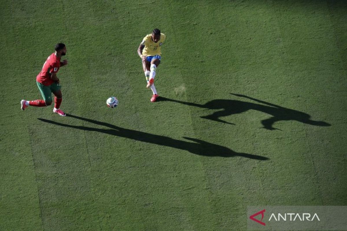 Penyerang Brasil Raphinha dilaporkan mengalami cedera hamstring